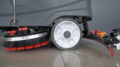 洗地機(jī)吸水扒無(wú)法下降？怎么調(diào)整